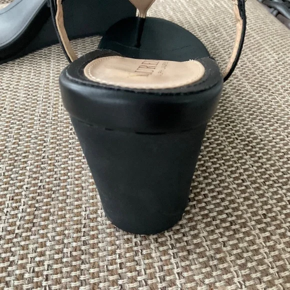 Black R L L wedge sandal,9 1/2. - Picture 4 of 8